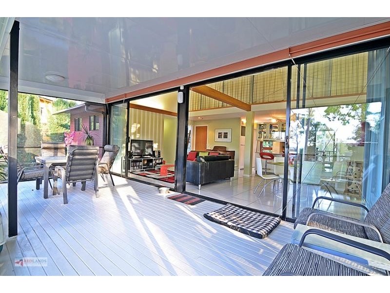 5 WAKE STREET, Macleay Island QLD 4184