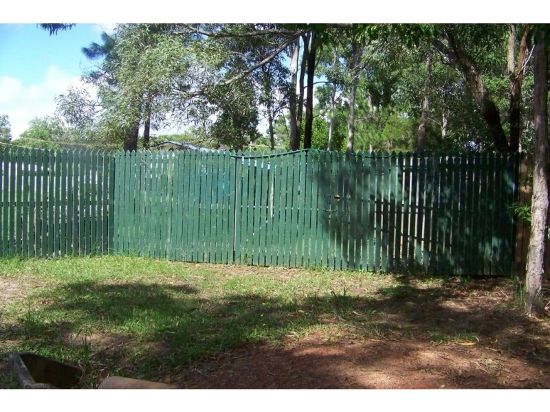 12-14 FLORA ST, Lamb Island QLD 4184