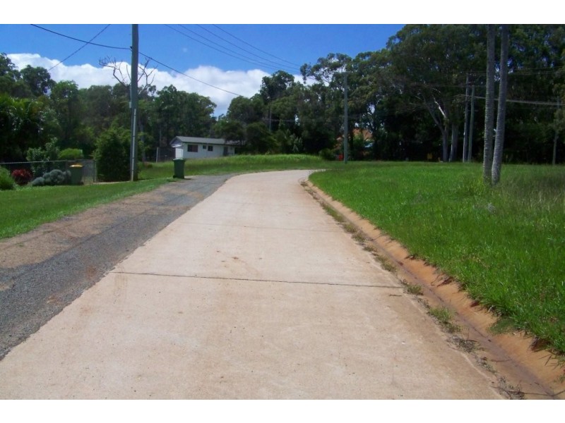 13 CREST HAVEN, Lamb Island QLD 4184