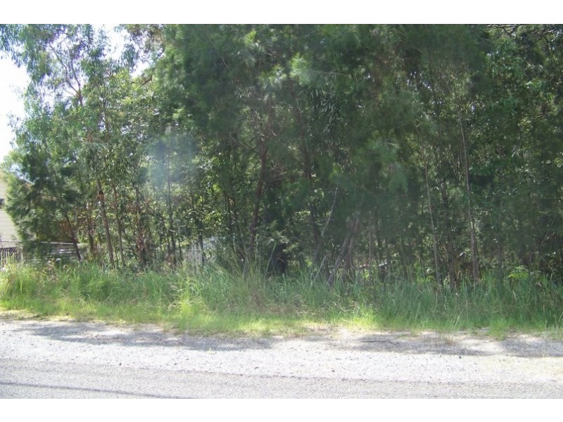 7 Oomool St, Macleay Island QLD 4184