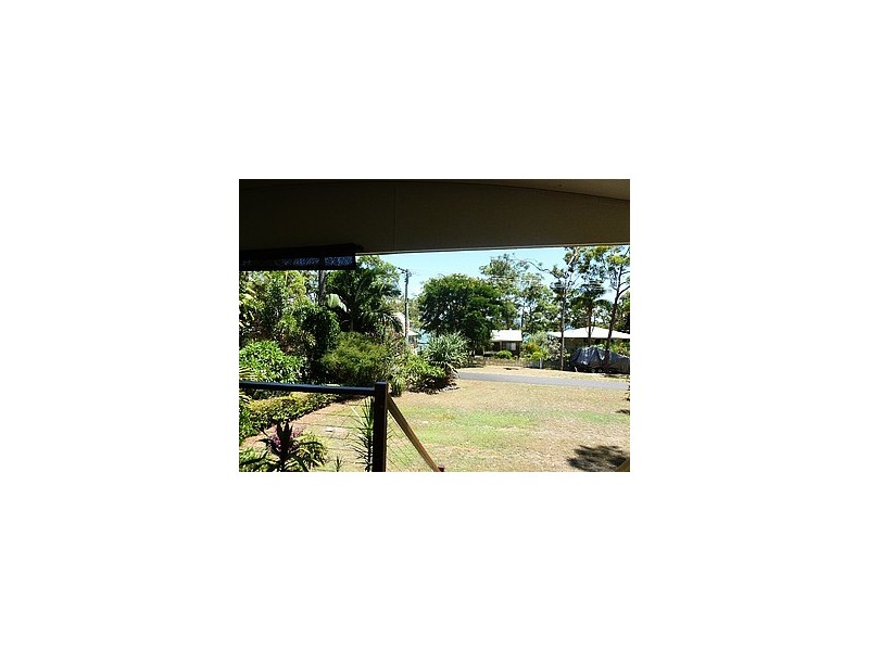 20 COAST ROAD, Macleay Island QLD 4184