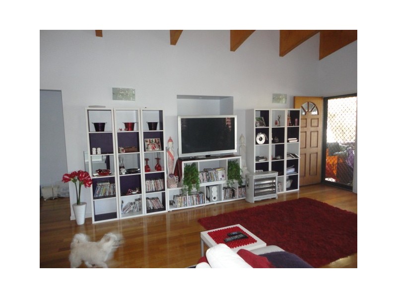 2A/36 Southsea Tce, Macleay Island QLD 4184