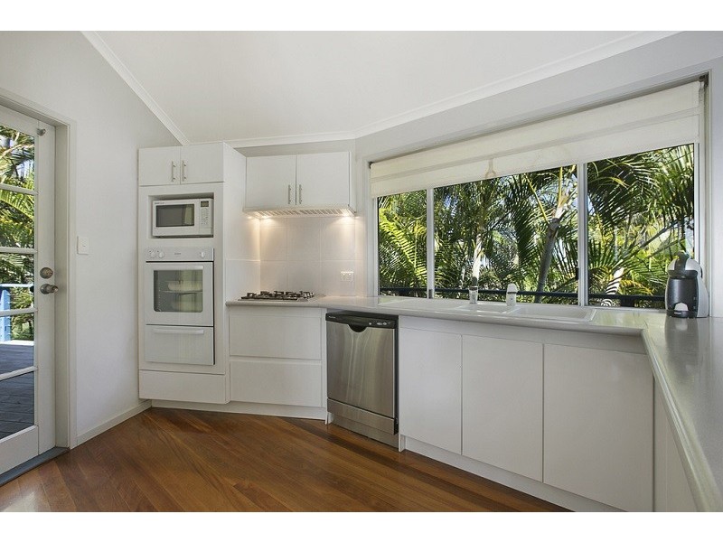 52 ATTUNGA ST – HOLIDAY LET, Macleay Island QLD 4184