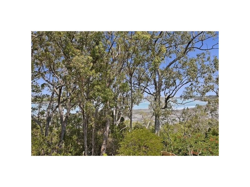 23 CLIFF TCE, Macleay Island QLD 4184