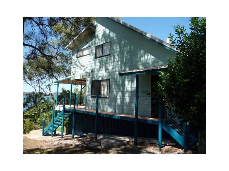 52 Resthaven – Holiday Rental, Lamb Island QLD 4184