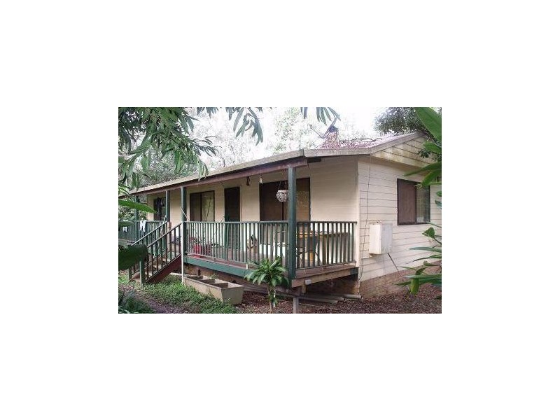 11 Wyena St, Lamb Island QLD 4184