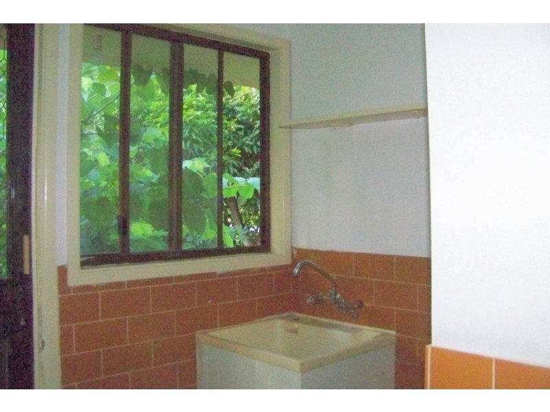 11 Wyena St, Lamb Island QLD 4184