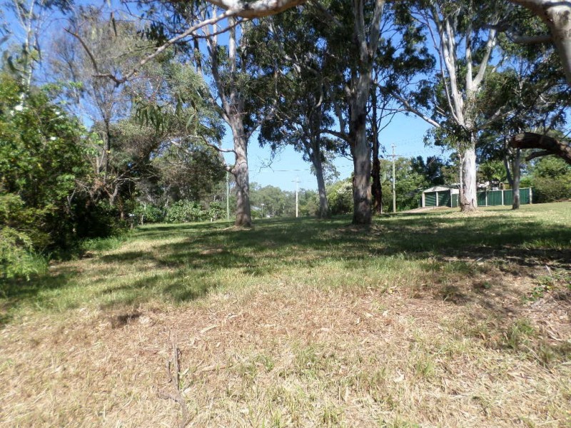 51-53 WESTERN RD, Macleay Island QLD 4184