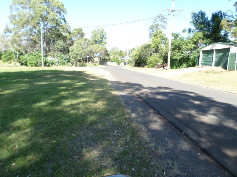 51-53 WESTERN RD, Macleay Island QLD 4184