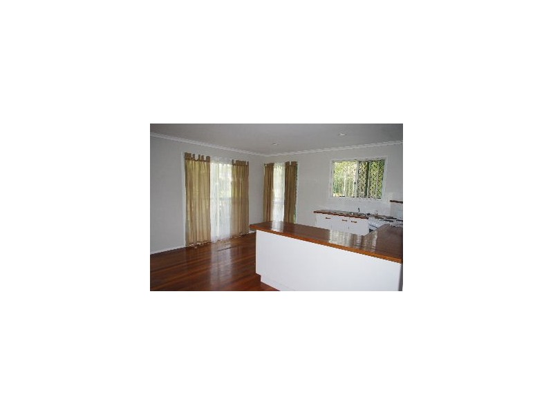 15 LONICERA STREET, Macleay Island QLD 4184