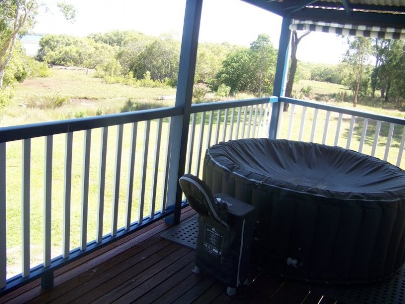 48 Charles Terrace, Macleay Island QLD 4184