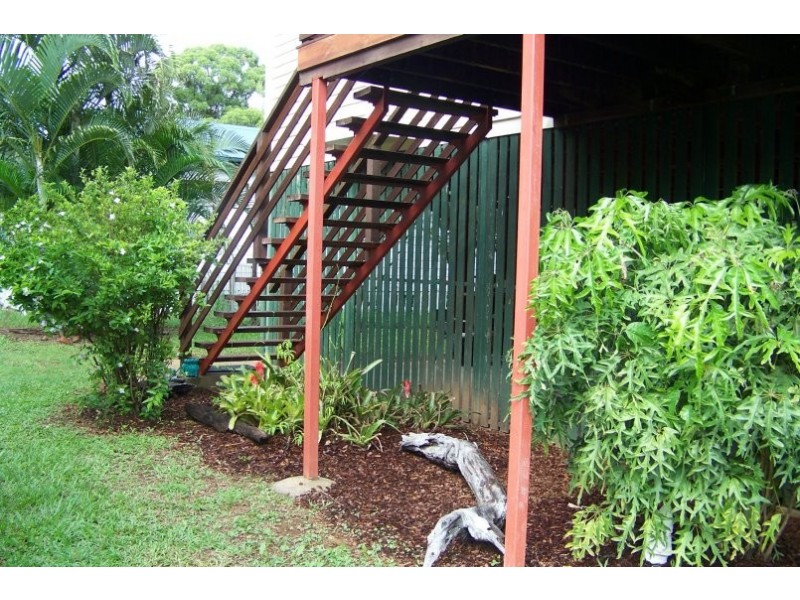 9 – 11 Betty St, Macleay Island QLD 4184