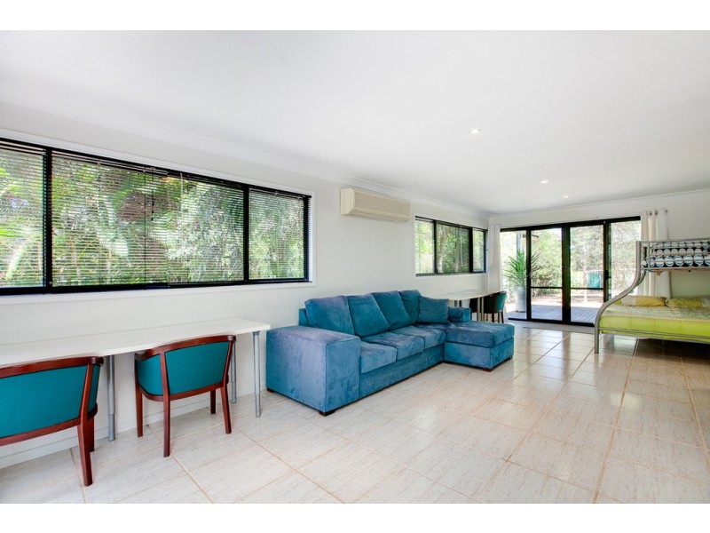 26 Treasure Island Ave, Karragarra Island QLD 4184