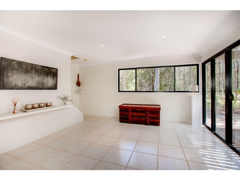 26 Treasure Island Ave, Karragarra Island QLD 4184