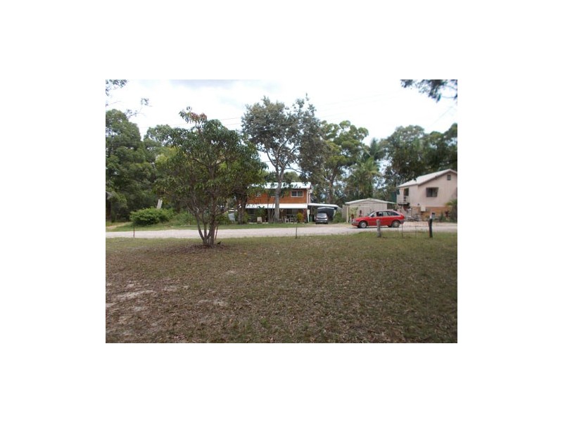 14 Piccaninny Street, Macleay Island QLD 4184