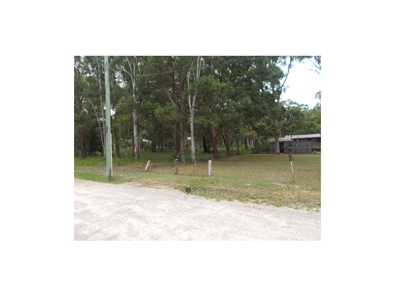 14 Piccaninny Street, Macleay Island QLD 4184