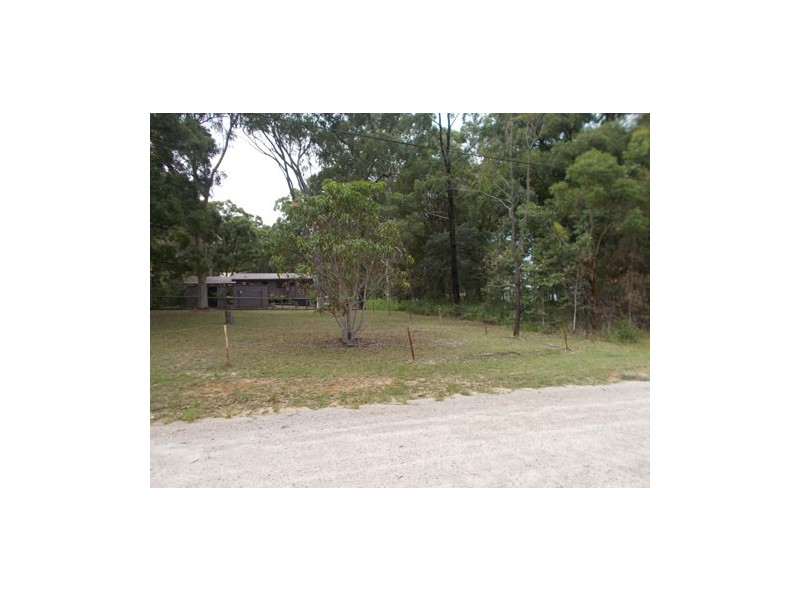 14 Piccaninny Street, Macleay Island QLD 4184