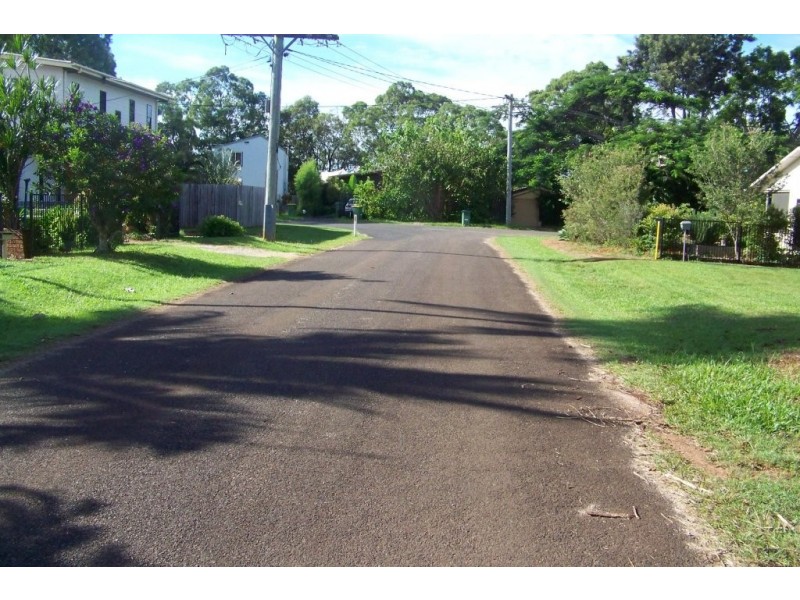 31 LEONIE CRES, Lamb Island QLD 4184