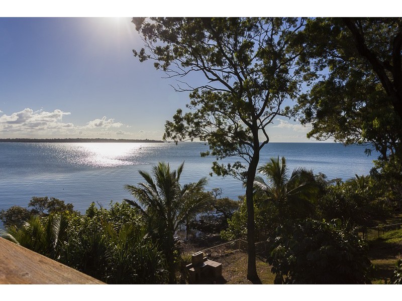 91 Coondooroopa Dve – HOLIDAY RENTAL, Macleay Island QLD 4184