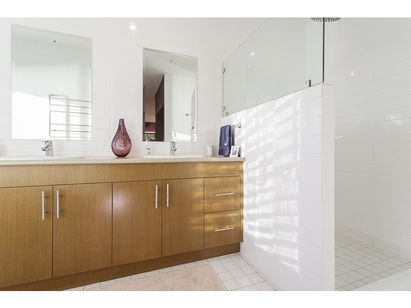 91 Coondooroopa Dve – HOLIDAY RENTAL, Macleay Island QLD 4184