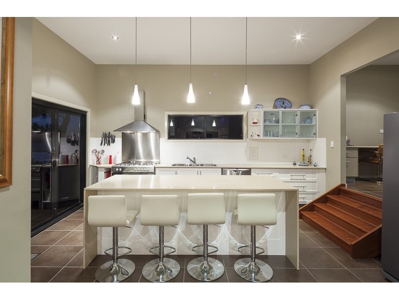 91 Coondooroopa Dve – HOLIDAY RENTAL, Macleay Island QLD 4184