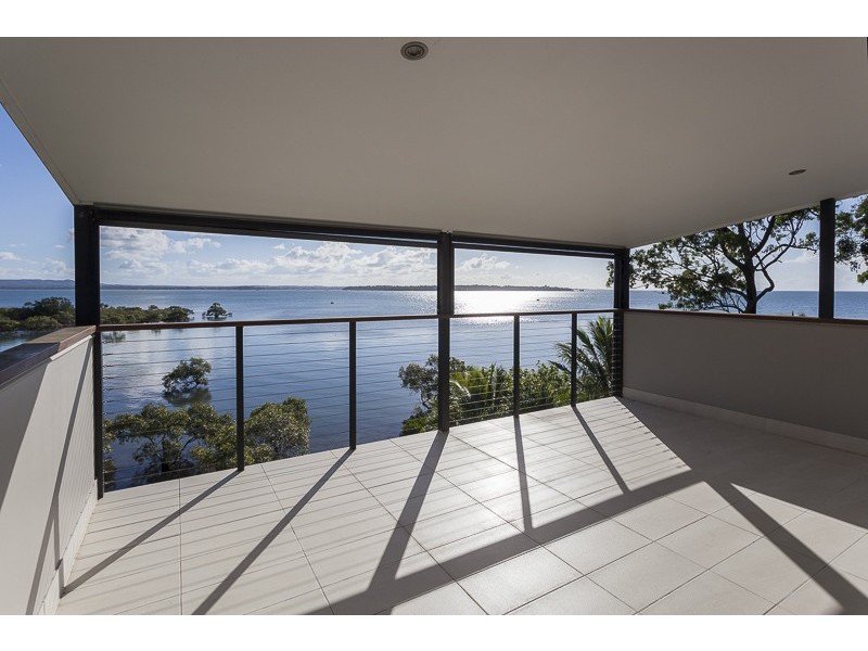 91 Coondooroopa Dve, Macleay Island QLD 4184