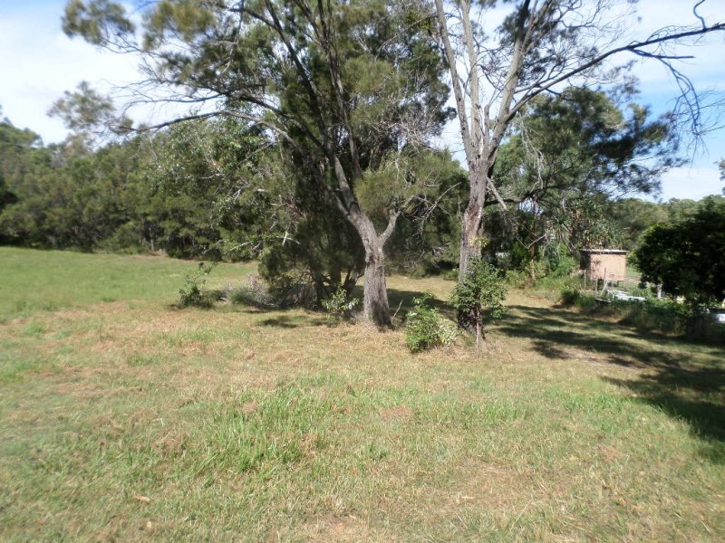 14 Florence Street, Macleay Island QLD 4184