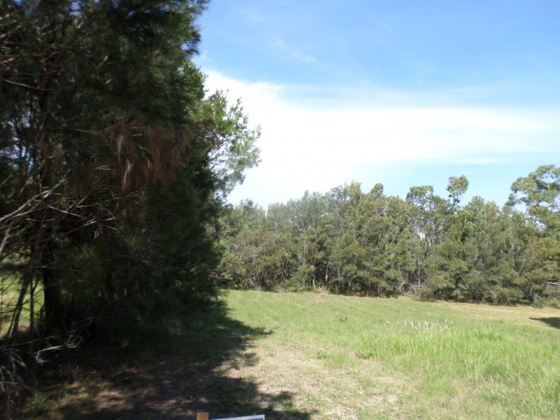 14 Florence Street, Macleay Island QLD 4184