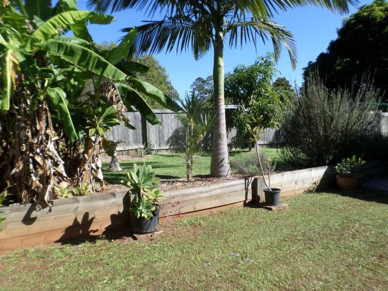 5 HAMILTON PARADE, Macleay Island QLD 4184