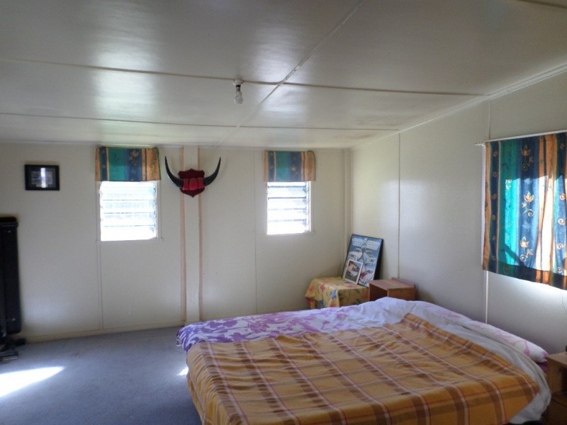 5 HAMILTON PARADE, Macleay Island QLD 4184