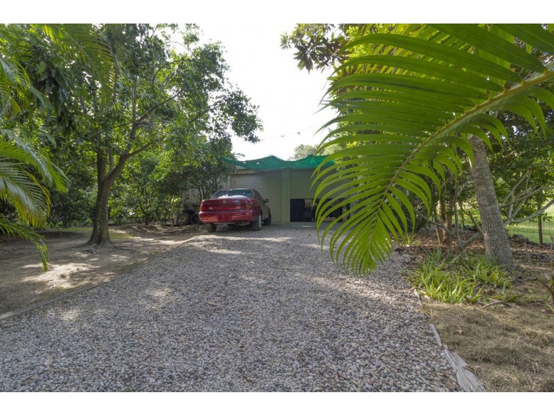 4 Cathy Street, Macleay Island QLD 4184