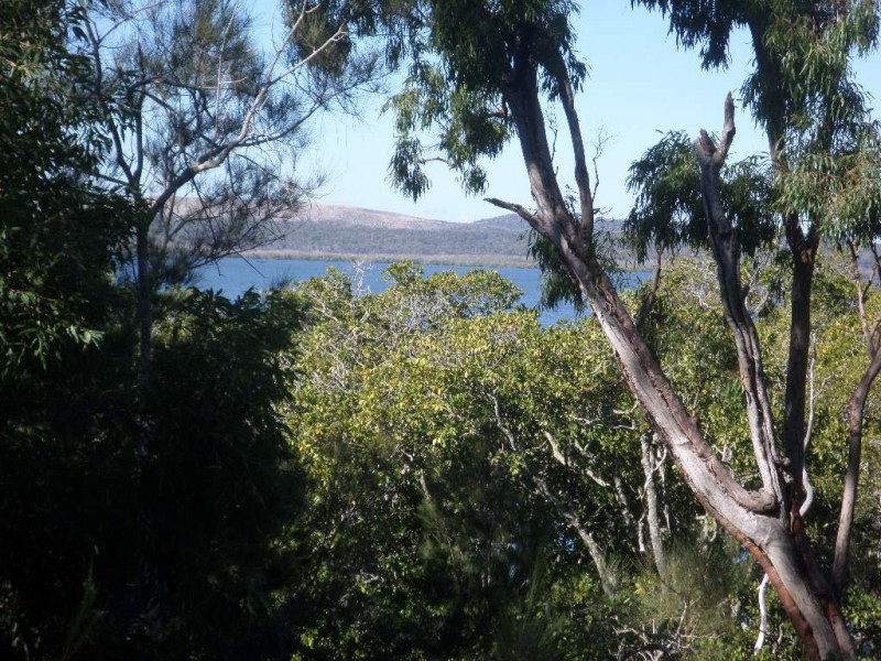 1-3 BLUE BAY CRESCENT, Macleay Island QLD 4184