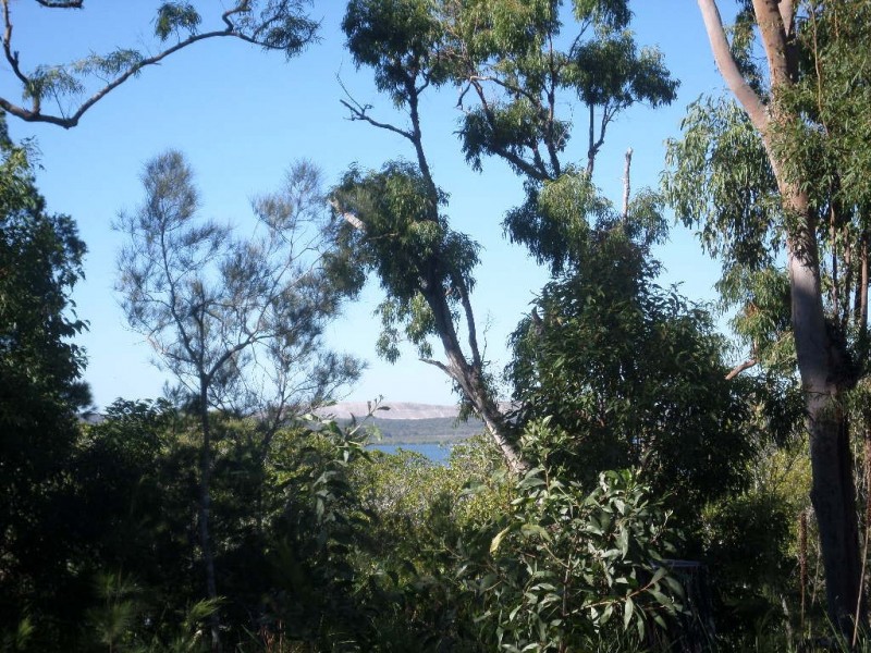 1-3 BLUE BAY CRESCENT, Macleay Island QLD 4184