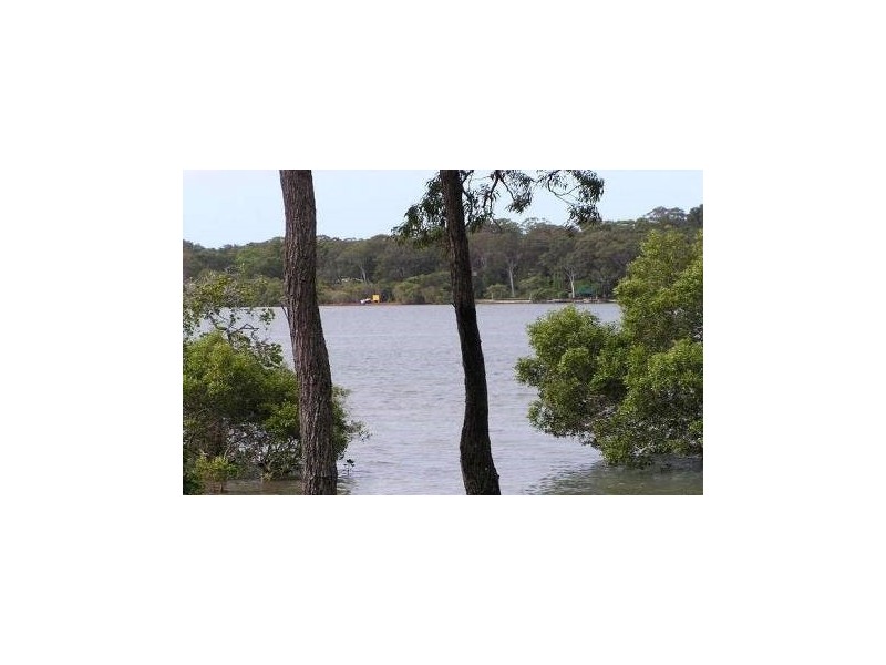 16 The Esplanade, Karragarra Island QLD 4184