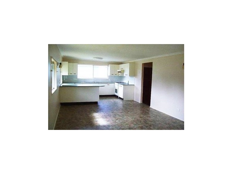 2 Alexander Street, Macleay Island QLD 4184