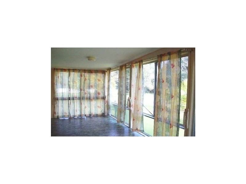 2 Alexander Street, Macleay Island QLD 4184