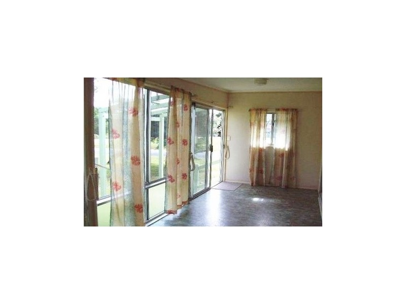 2 Alexander Street, Macleay Island QLD 4184