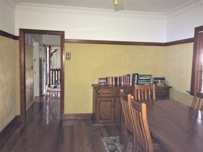 64 PERULPA DR, Lamb Island QLD 4184