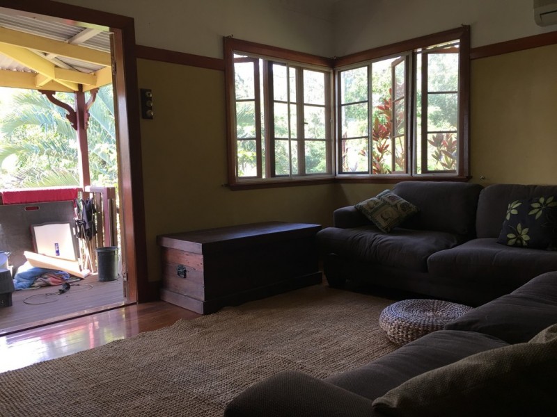 64 PERULPA DR, Lamb Island QLD 4184