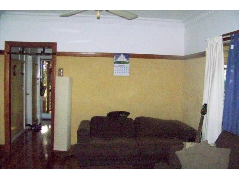 64 PERULPA DR, Lamb Island QLD 4184