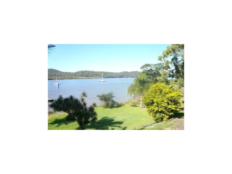 101 Wahine Drive, Russell Island QLD 4184