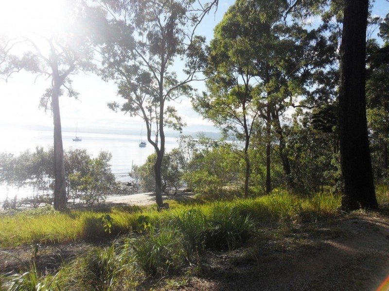 48 The Esplanade, Karragarra Island QLD 4184