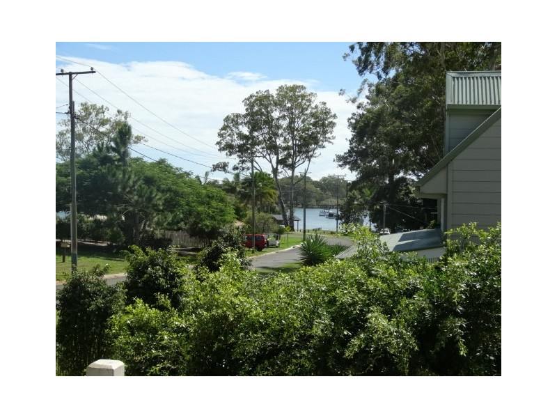 10 Douglas Street, Russell Island QLD 4184