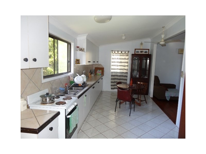 10 Douglas Street, Russell Island QLD 4184