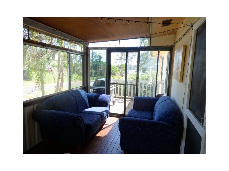 10 Douglas Street, Russell Island QLD 4184
