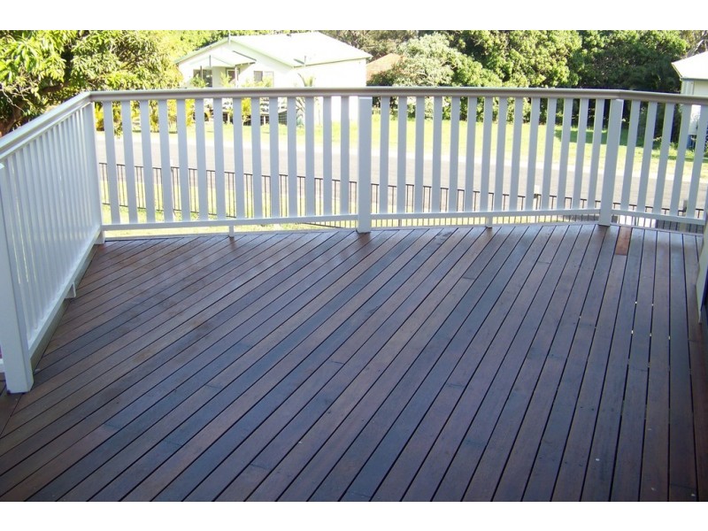 16 Alistair Ct, Macleay Island QLD 4184