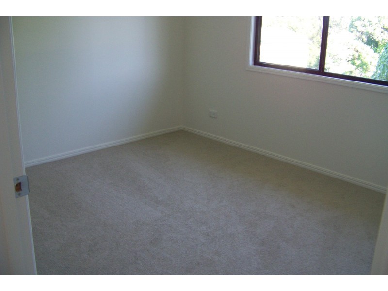 16 Alistair Ct, Macleay Island QLD 4184