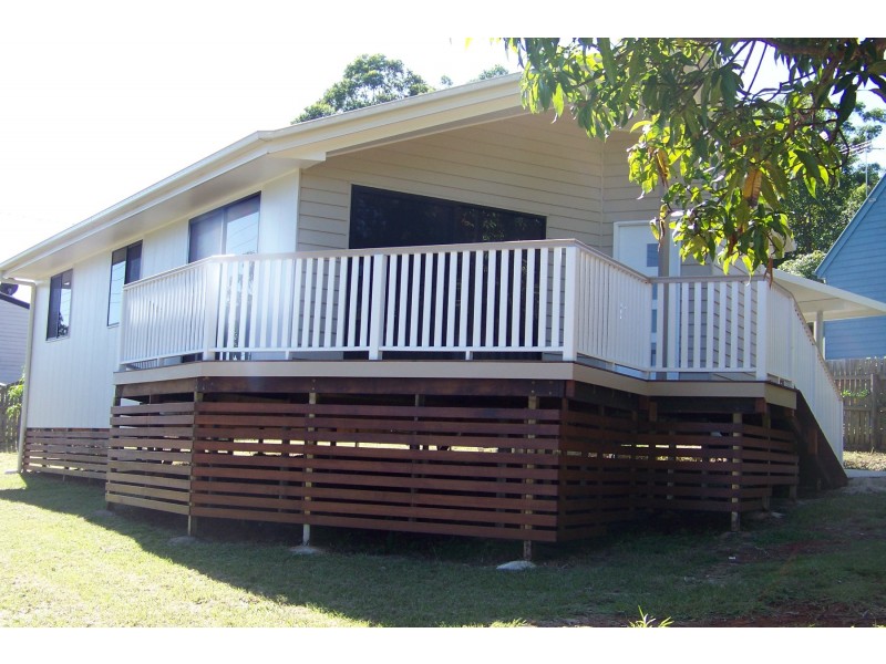 16 Alistair Ct, Macleay Island QLD 4184