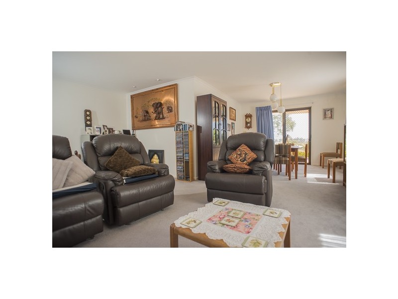 81 Coondooroopa Avenue, Macleay Island QLD 4184