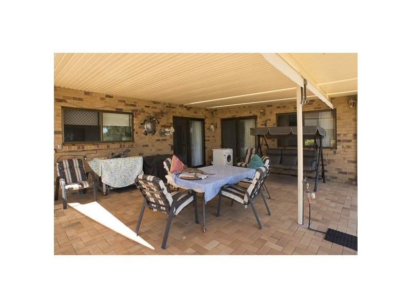 81 Coondooroopa Avenue, Macleay Island QLD 4184